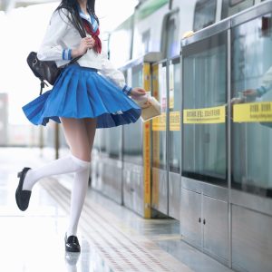 桜桃喵 – 地铁jk [33P-527MB]